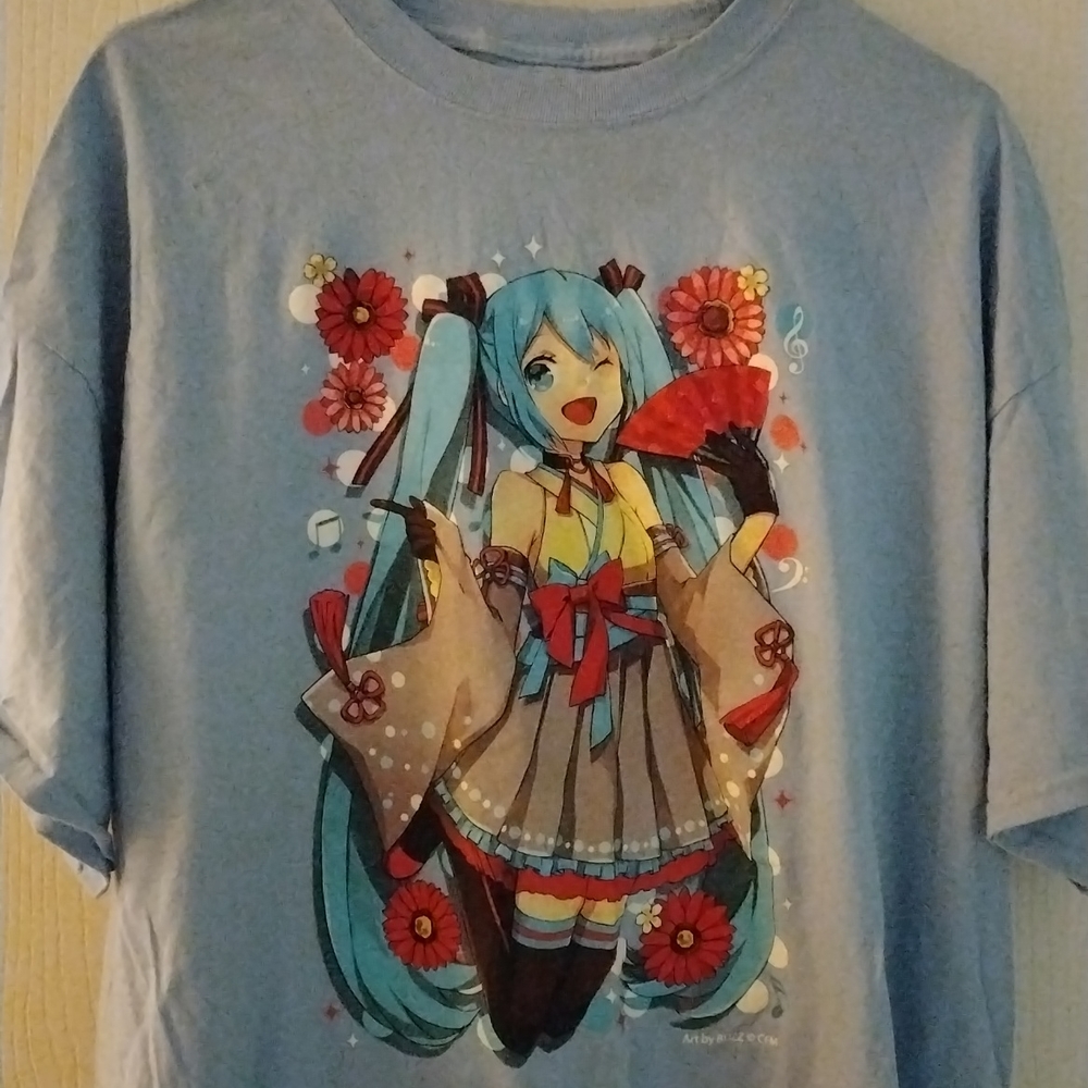 hatsune miku tee shirt